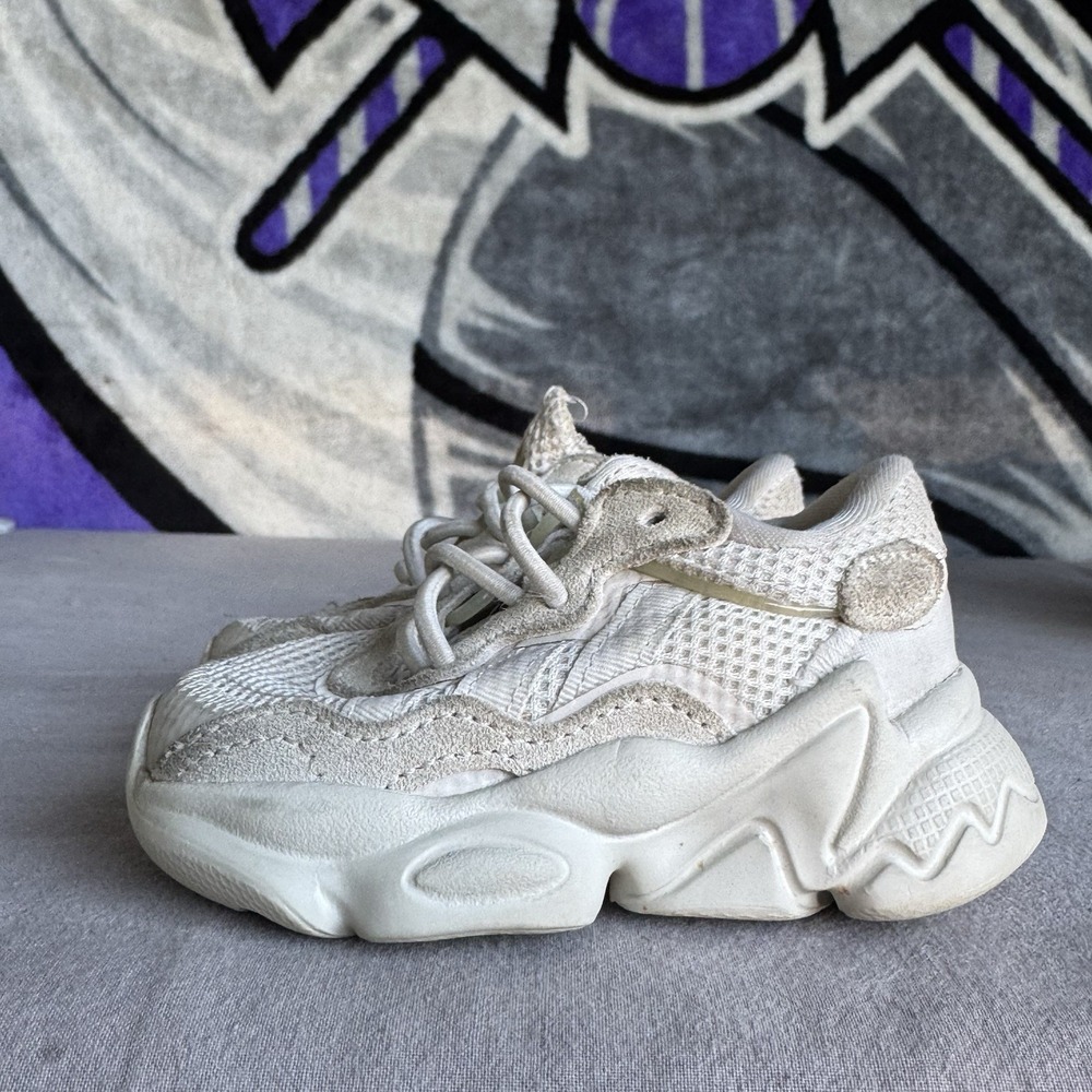 Size 5c -‎ Adidas Ozweego EL I 'Beige' ID9405 Toddler